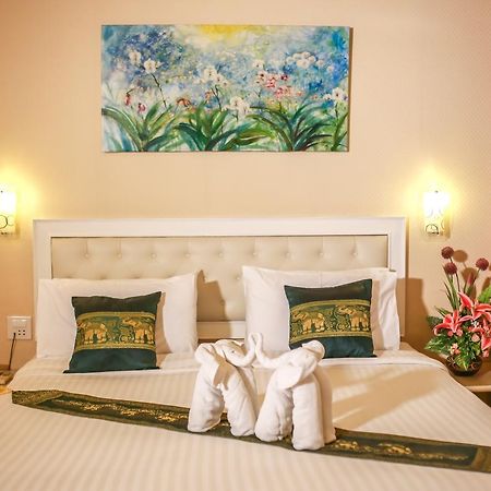 Korat Hotel - Sha Plus Nakhonratchasima Εξωτερικό φωτογραφία