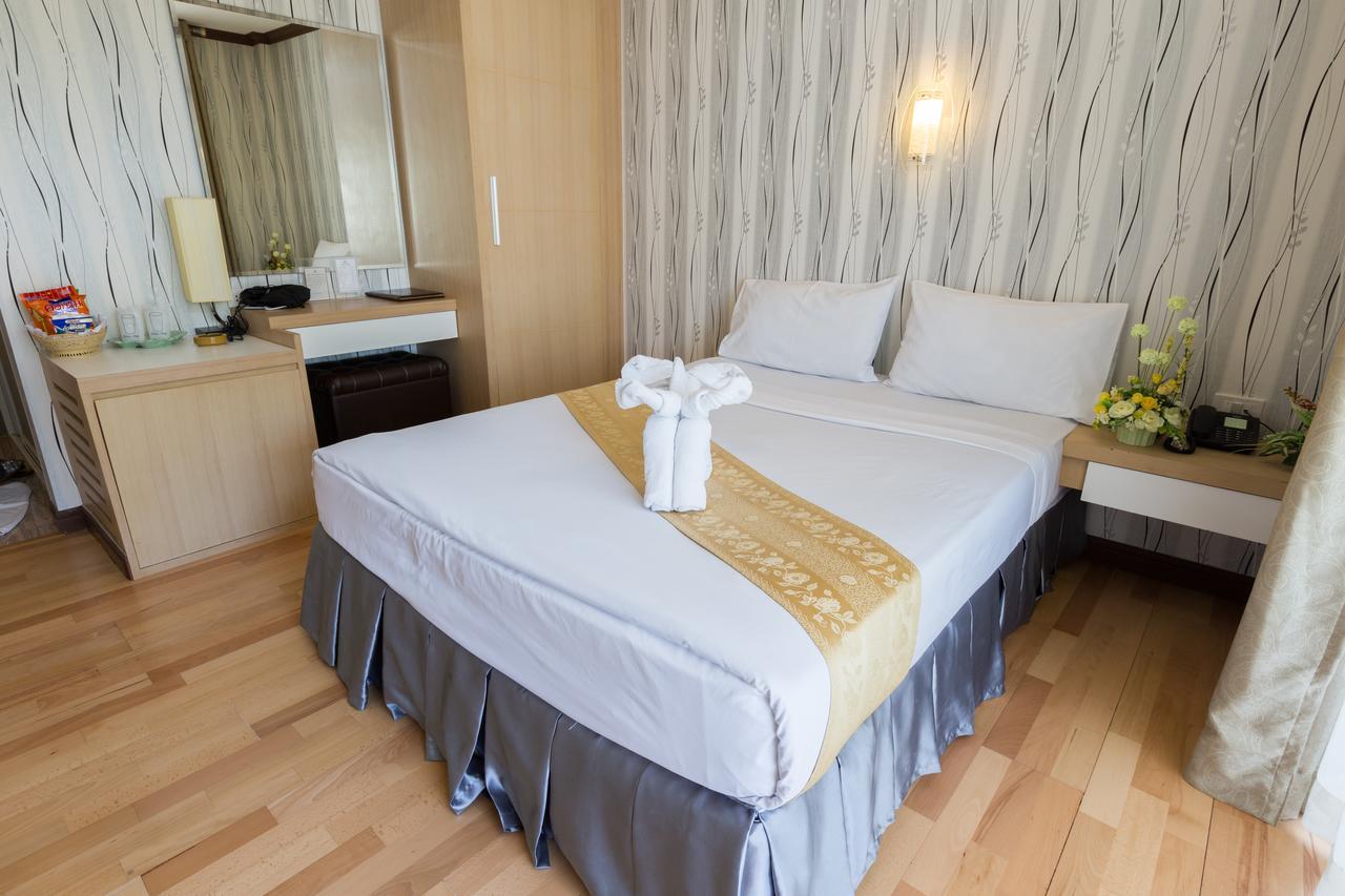 Korat Hotel - Sha Plus Nakhonratchasima Εξωτερικό φωτογραφία