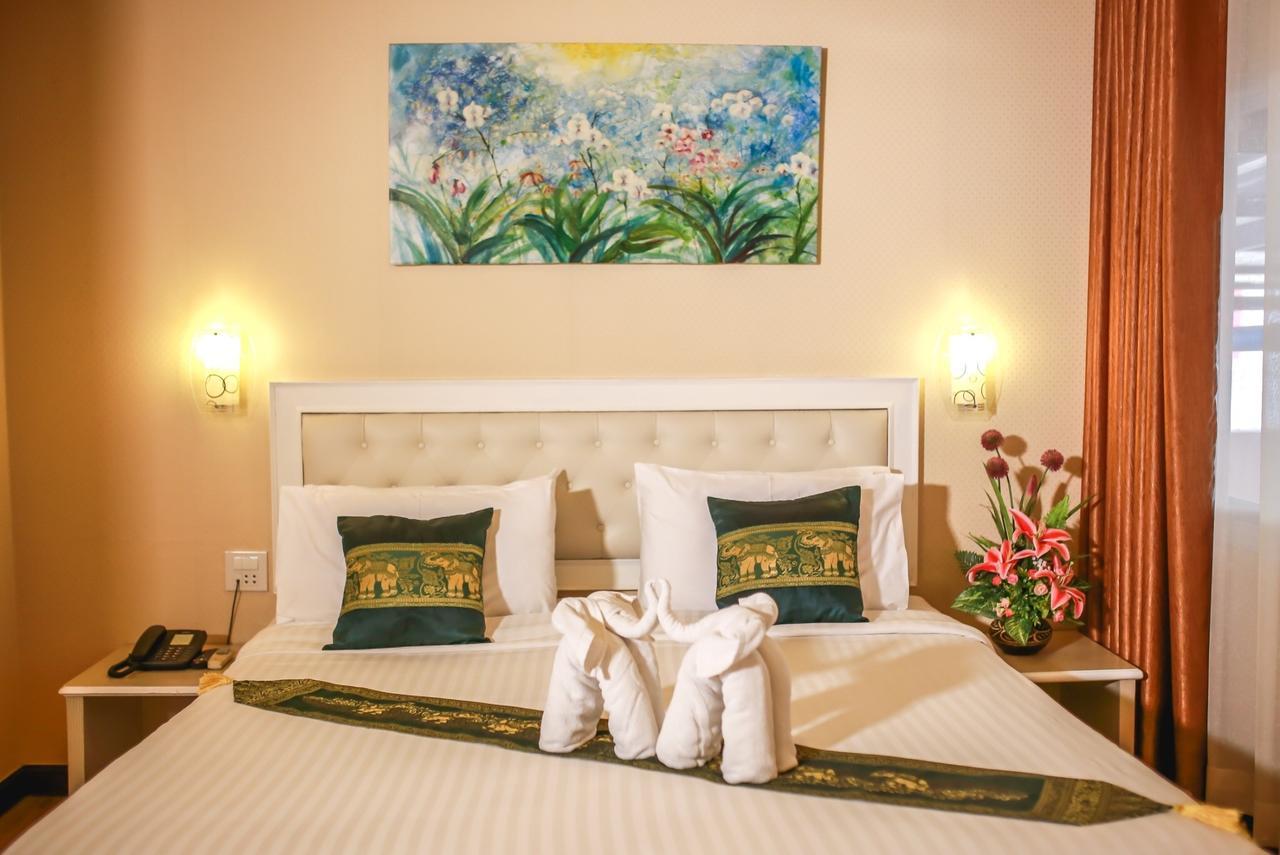 Korat Hotel - Sha Plus Nakhonratchasima Εξωτερικό φωτογραφία