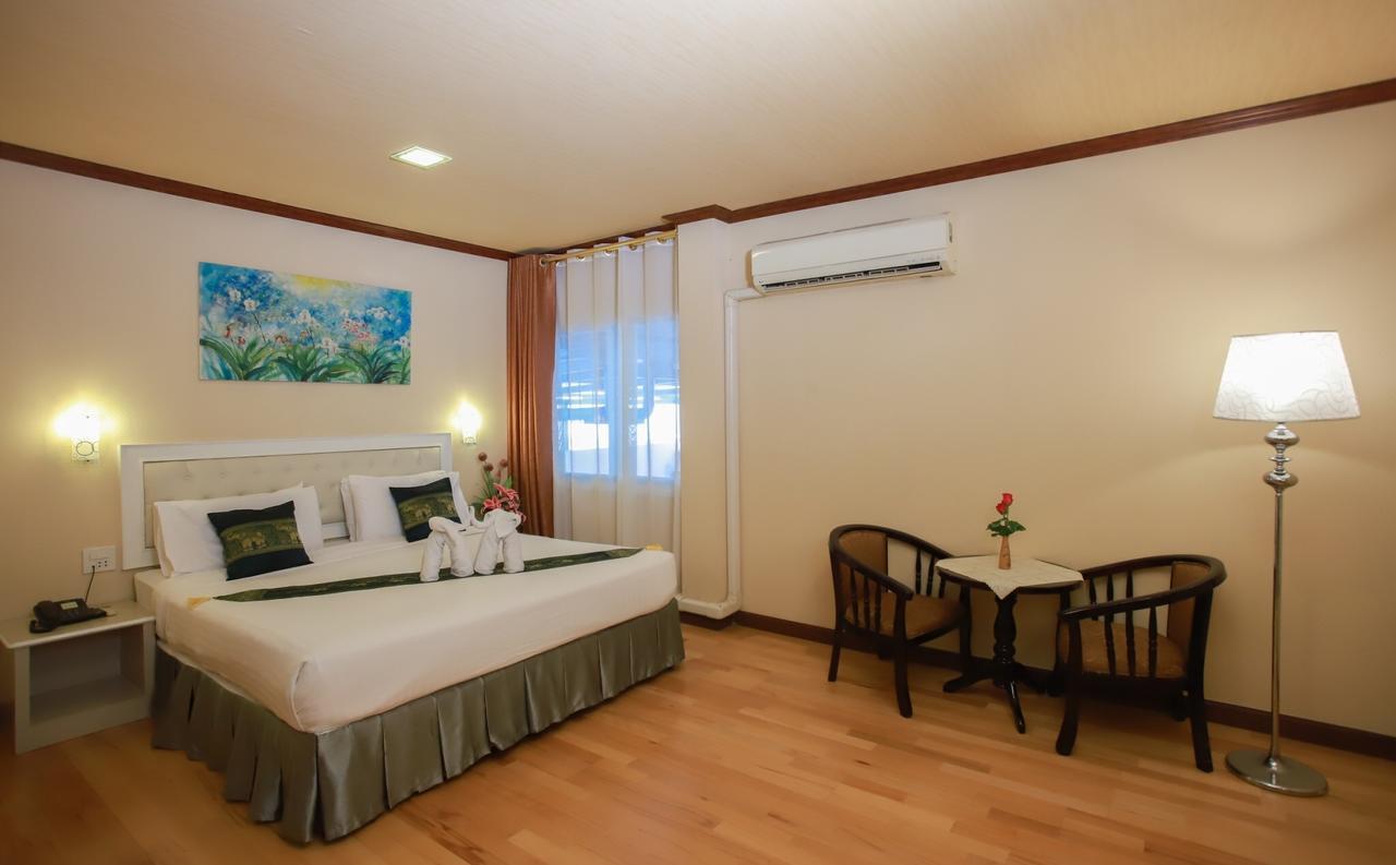 Korat Hotel - Sha Plus Nakhonratchasima Εξωτερικό φωτογραφία
