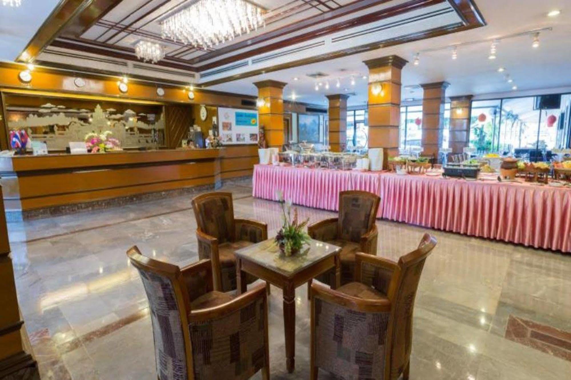 Korat Hotel - Sha Plus Nakhonratchasima Εξωτερικό φωτογραφία